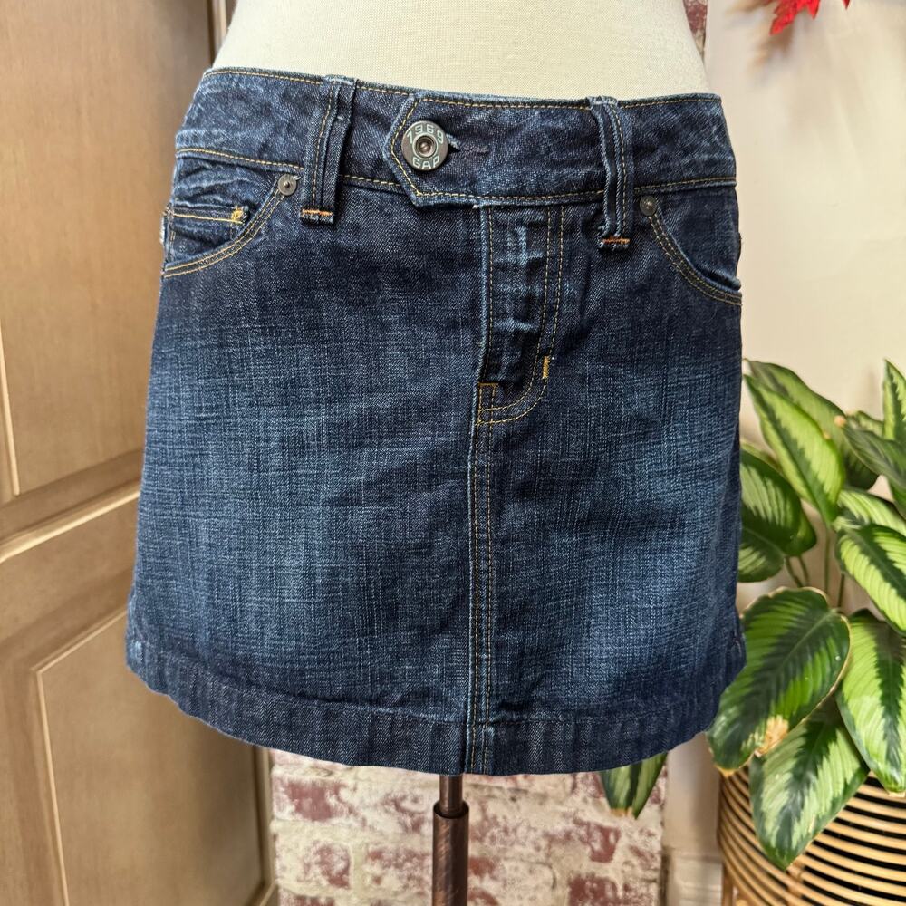 Vintage Y2K Gap Denim Skirt Size 6
